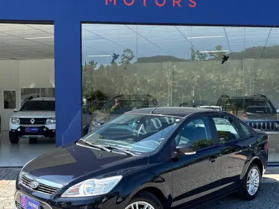 FORD-FOCUS-2.0 GLX SEDAN 16V FLEX 4P AUTOMÁTICO FORD-FOCUS-2013