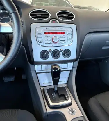 FORD-FOCUS-2013