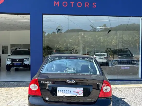 FORD-FOCUS-2.0 GLX SEDAN 16V FLEX 4P AUTOMÁTICO FORD-FOCUS-2013