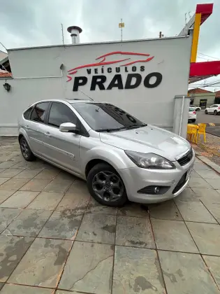 FORD FOCUS 2.0 TITANIUM HATCH 16V FLEX 4P AUTOMÁTICO