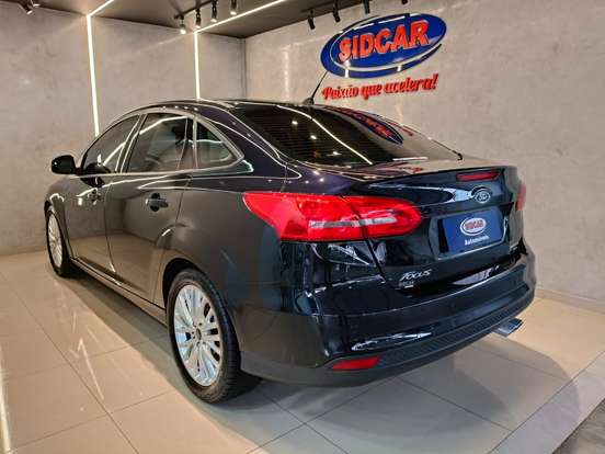 FORD-FOCUS-2.0 SE PLUS SEDAN 16V FLEX 4P POWERSHIFT FORD-FOCUS-2015