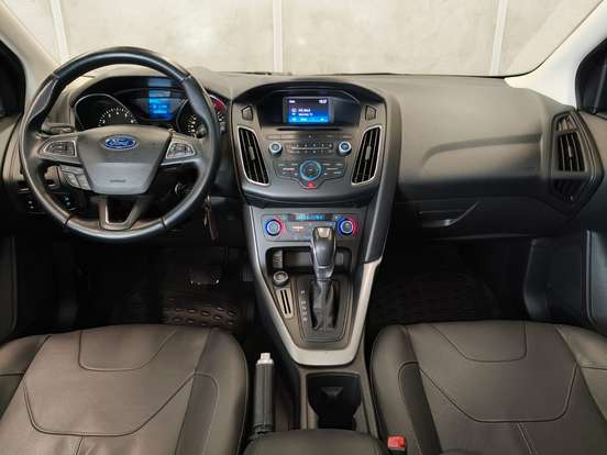 FORD-FOCUS-2.0 SE PLUS SEDAN 16V FLEX 4P POWERSHIFT FORD-FOCUS-2015