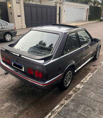 FORD-ESCORT-1989