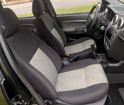 FORD-FIESTA-2007