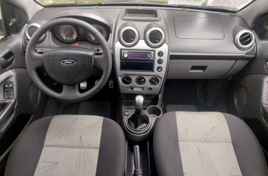 FORD-FIESTA-2007