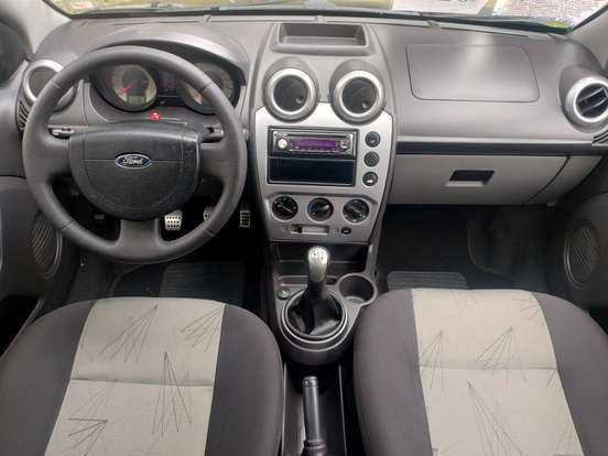 FORD-FIESTA-1.0 MPI PERSONNALITÉ 8V GASOLINA 4P MANUAL FORD-FIESTA-2007