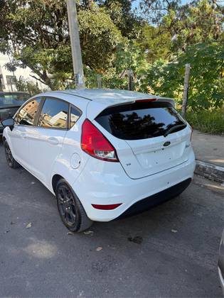 FORD FIESTA 1.6 SE HATCH 16V FLEX 4P MANUAL