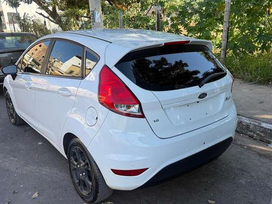 FORD-FIESTA-1.6 SE HATCH 16V FLEX 4P MANUAL FORD-FIESTA-2014