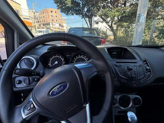 FORD-FIESTA-1.6 SE HATCH 16V FLEX 4P MANUAL FORD-FIESTA-2014