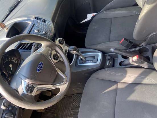 FORD-FIESTA-1.6 SE HATCH 16V FLEX 4P POWERSHIFT FORD-FIESTA-2015