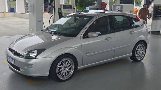 FORD FOCUS 2.0 XR 16V GASOLINA 4P MANUAL