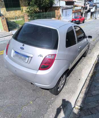 FORD-KA-2005
