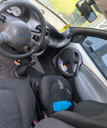 FORD-KA-2005