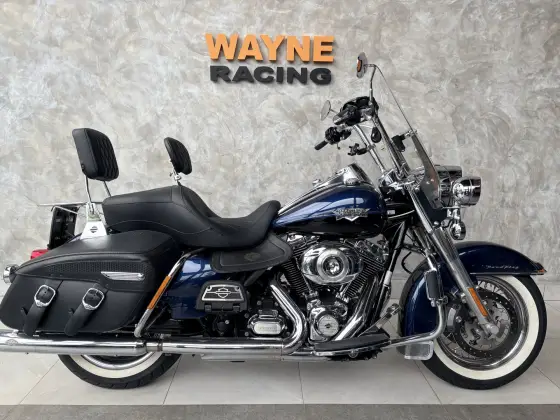 HARLEY-DAVIDSON ROAD KING CLASSIC HARLEY-DAVIDSON ROAD KING CLASSIC