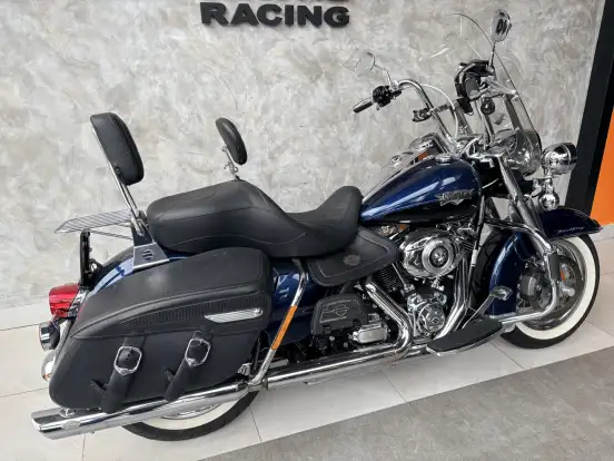 HARLEY-DAVIDSON-ROAD KING CLASSIC HARLEY-DAVIDSON-ROAD KING CLASSIC-2013