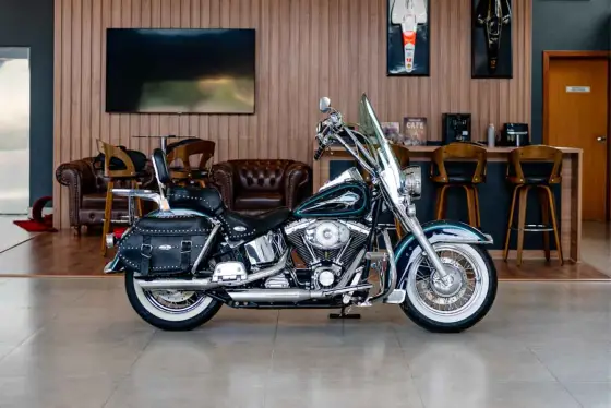 HARLEY-DAVIDSON SOFTAIL HERITAGE CLASSIC HARLEY-DAVIDSON SOFTAIL HERITAGE CLASSIC