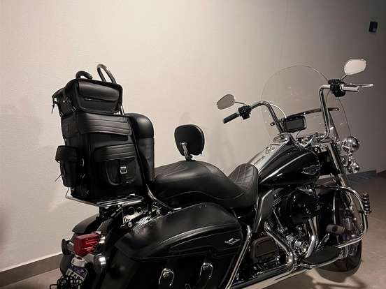 HARLEY-DAVIDSON-ROAD KING CLASSIC HARLEY-DAVIDSON-ROAD KING CLASSIC-2014