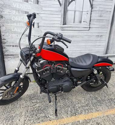 HARLEY-DAVIDSON-SPORTSTER XL 883 R-2008