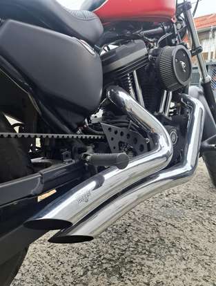 HARLEY-DAVIDSON-SPORTSTER XL 883 R-2008