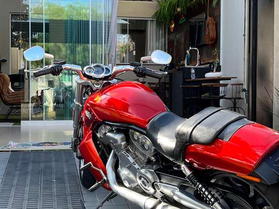 HARLEY-DAVIDSON-V-ROD MUSCLE HARLEY-DAVIDSON-V-ROD MUSCLE-2012