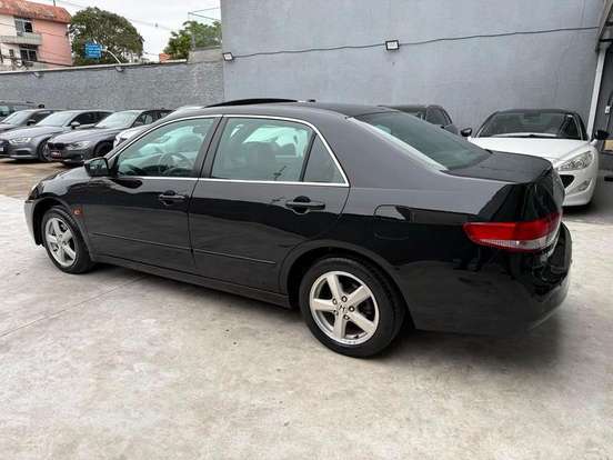 HONDA-ACCORD-2005