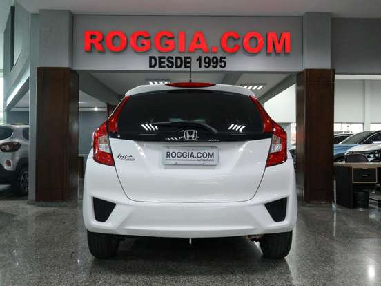 HONDA-FIT-2016