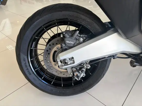 HONDA-X-ADV-2018