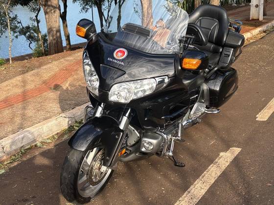 HONDA GL 1800 GOLD WING 
