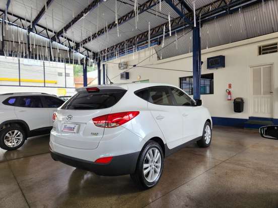 HYUNDAI-IX35-2016
