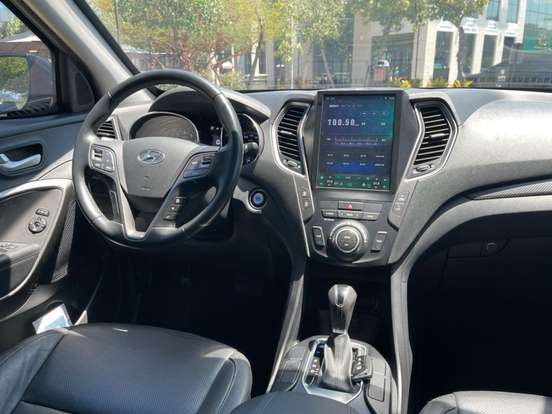 HYUNDAI-SANTA FÉ-3.3 MPFI 4X4 V6 270CV GASOLINA 4P AUTOMÁTICO HYUNDAI-SANTA FÉ-2015