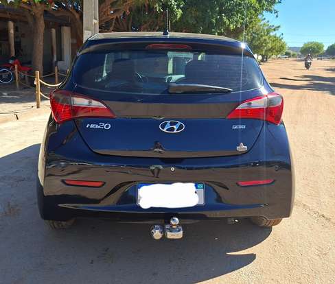 HYUNDAI-HB20-2013