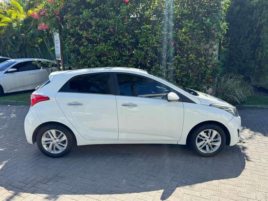 HYUNDAI-HB20-1.6 PREMIUM 16V FLEX 4P AUTOMÁTICO HYUNDAI-HB20-2015