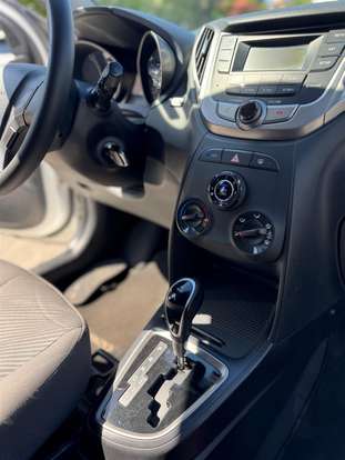 HYUNDAI-HB20-1.6 PREMIUM 16V FLEX 4P AUTOMÁTICO HYUNDAI-HB20-2015