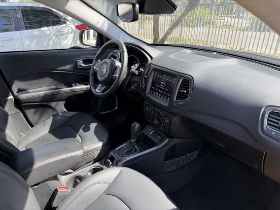 JEEP-COMPASS-2020