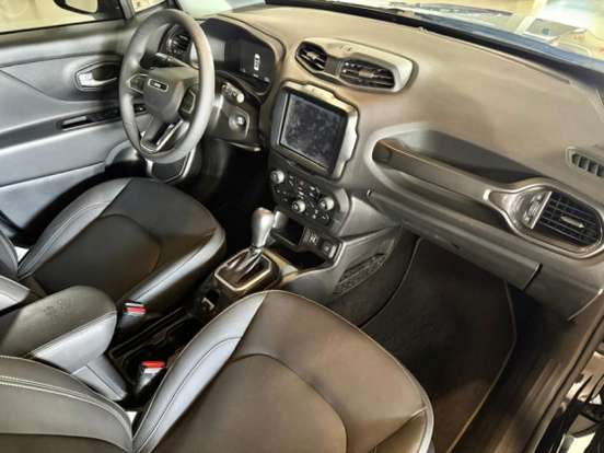 JEEP-RENEGADE-2024