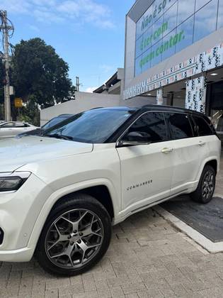 JEEP COMMANDER 2.0 TD380 TURBO DIESEL OVERLAND AT9