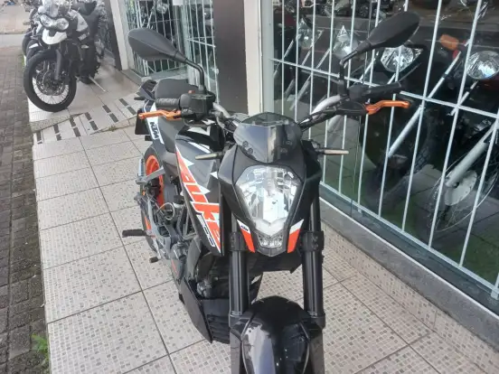 KTM-200 DUKE-2021
