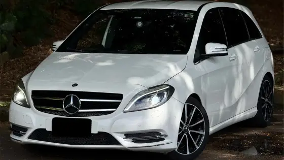 MERCEDES-BENZ B 200 1.6 SPORT TURBO GASOLINA 4P AUTOMÁTICO MERCEDES-BENZ B 200 1.6 SPORT TURBO GASOLINA 4P AUTOMÁTICO