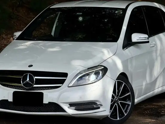 MERCEDES-BENZ-B 200-1.6 SPORT TURBO GASOLINA 4P AUTOMÁTICO MERCEDES-BENZ-B 200-2014