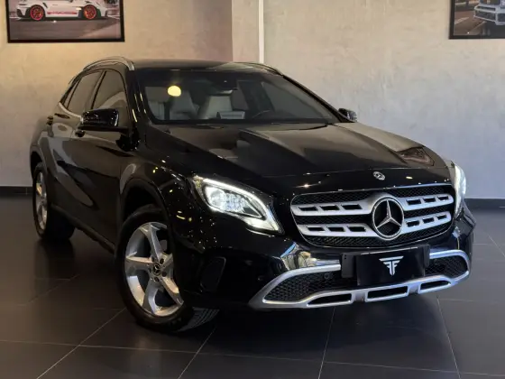 MERCEDES-BENZ GLA 200 1.6 CGI FLEX ADVANCE 7G-DCT MERCEDES-BENZ GLA 200 1.6 CGI FLEX ADVANCE 7G-DCT