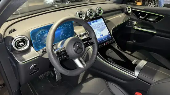 MERCEDES-BENZ-GLC 300-2026