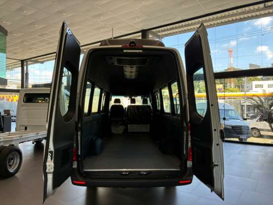 MERCEDES-BENZ-SPRINTER-2.0 CDI DIESEL FURGÃO 517 TA EXTRA LONGO AUTOMÁTICO MERCEDES-BENZ-SPRINTER-2026