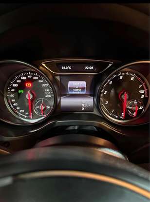 MERCEDES-BENZ-GLA 200-2019