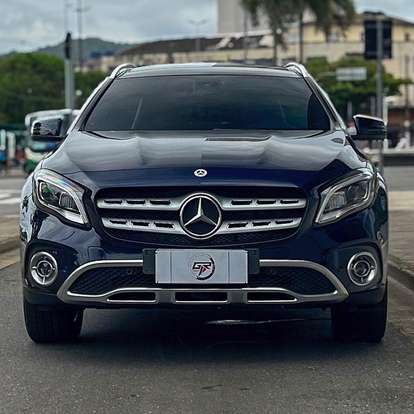 MERCEDES-BENZ-GLA 200-2019