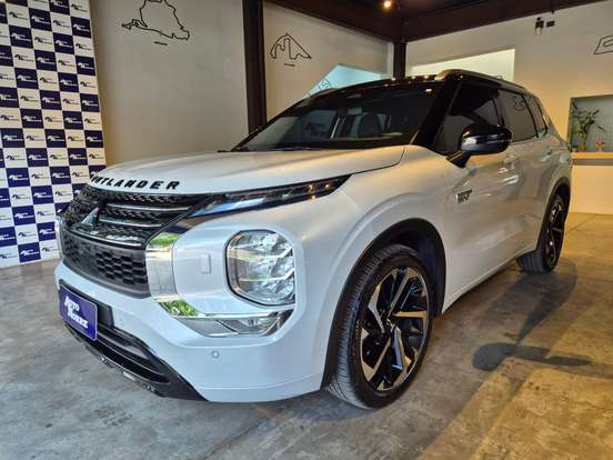 MITSUBISHI-OUTLANDER-2.4 PHEV SIGNATURE S-AWC DHT MITSUBISHI-OUTLANDER-2025