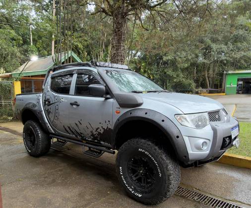 MITSUBISHI L200 SAVANA 3.2 4X4 16V TURBO INTERCOOLER DIESEL 4P MANUAL