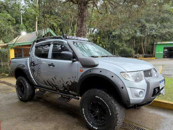MITSUBISHI-L200 SAVANA-3.2 4X4 16V TURBO INTERCOOLER DIESEL 4P MANUAL MITSUBISHI-L200 SAVANA-2017