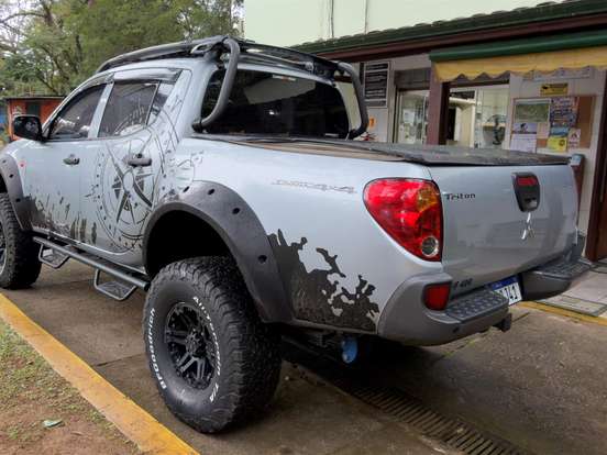 MITSUBISHI-L200 SAVANA-3.2 4X4 16V TURBO INTERCOOLER DIESEL 4P MANUAL MITSUBISHI-L200 SAVANA-2017