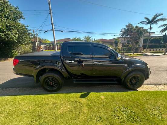 MITSUBISHI-L200 TRITON-2016