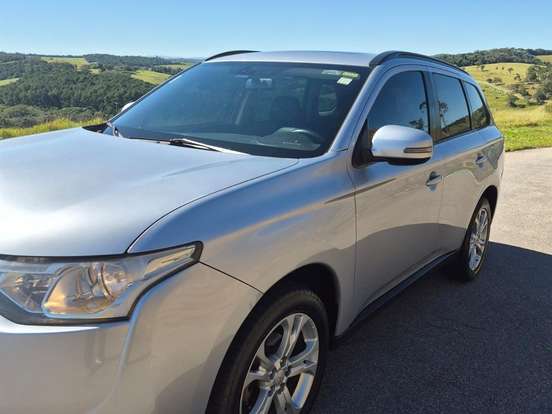 MITSUBISHI-OUTLANDER-2.0 16V GASOLINA 4P AUTOMÁTICO MITSUBISHI-OUTLANDER-2015